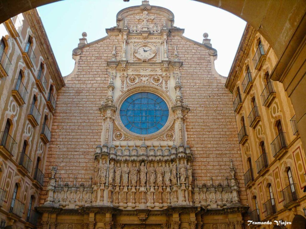 Basílica de Santa María de Montserrat