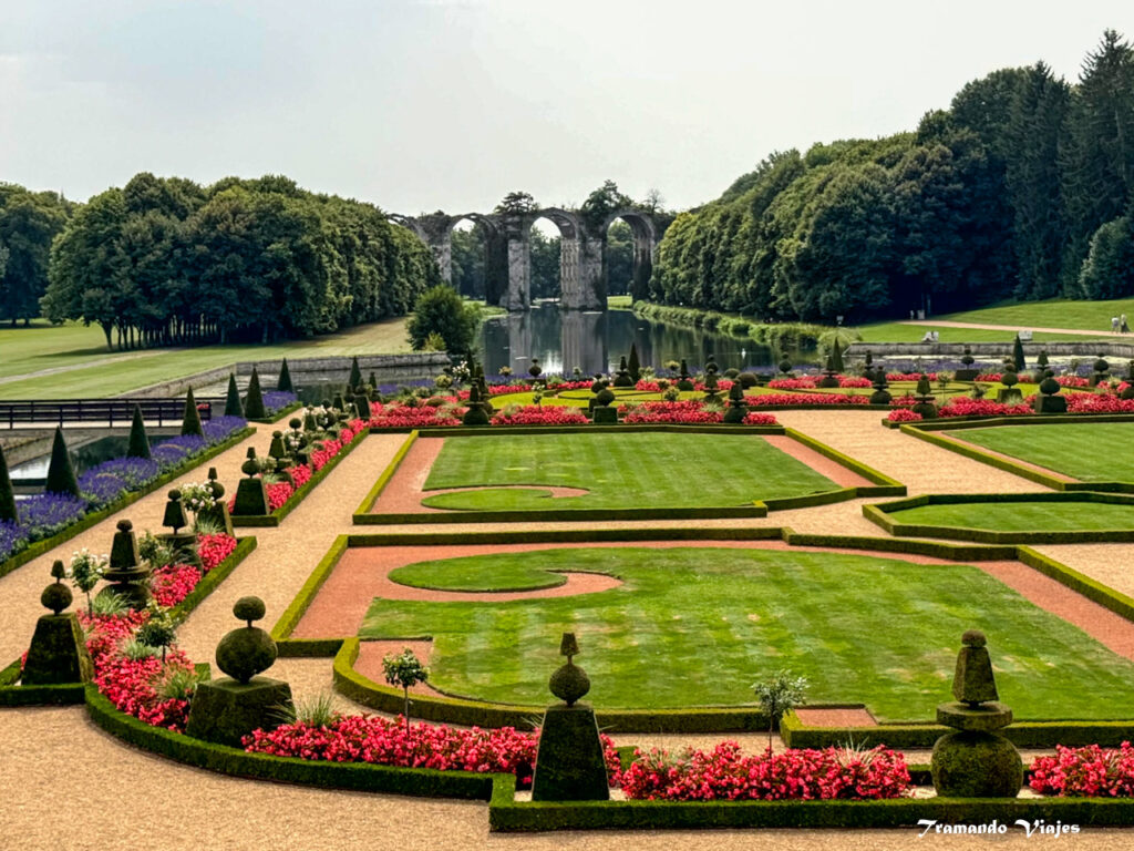 Jardines Chateau Maintenon en Valle de Loira
