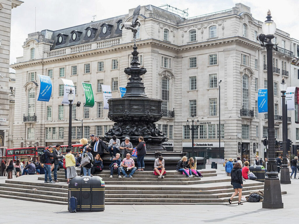 Picadilly Circus: otro de los lugares que ver en Londres