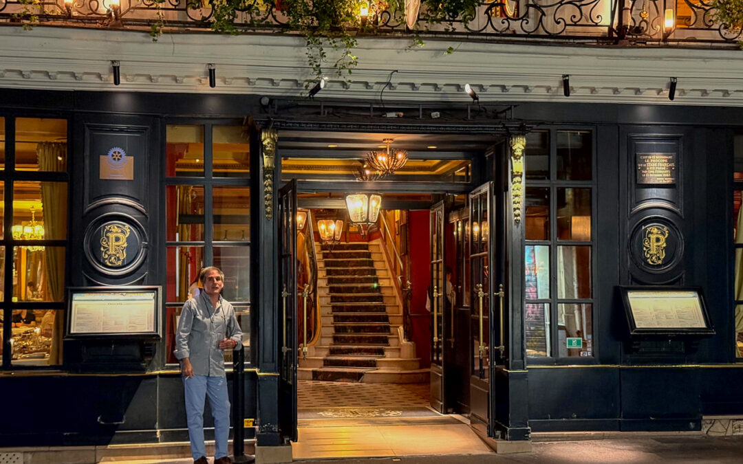 Guía foodie de París: dónde comer, tomar café o una copa (2025)