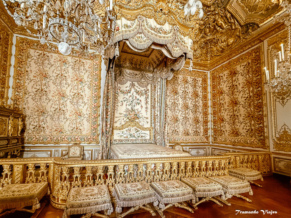 Palacio de Versailles: apartamento de la Reina