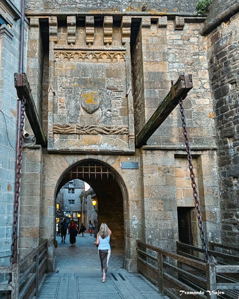 Calles medievales de Mont-Saint-Michel