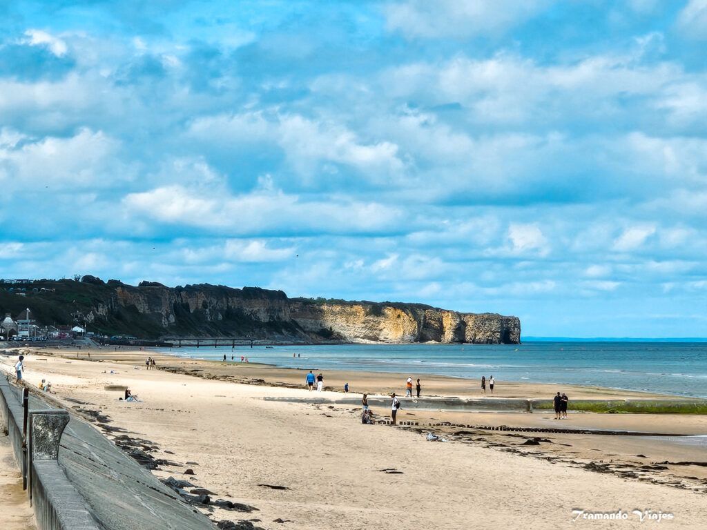 Acantilados de Pointe du Hoc en Normandía