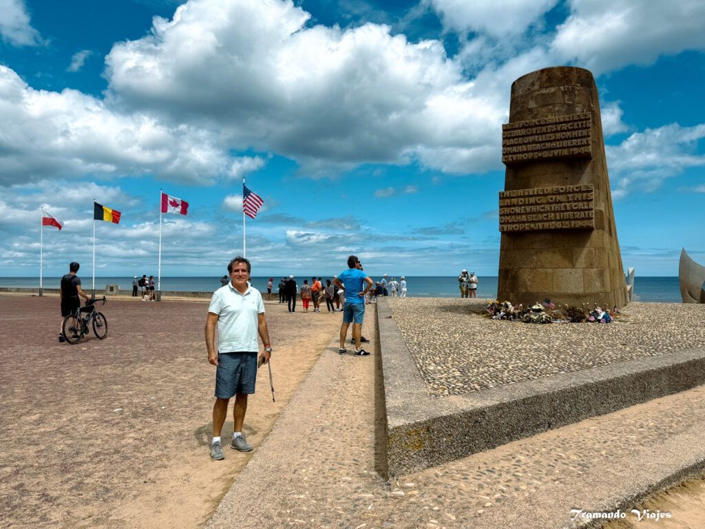 Monumento conmemorativo en Omaha Beach