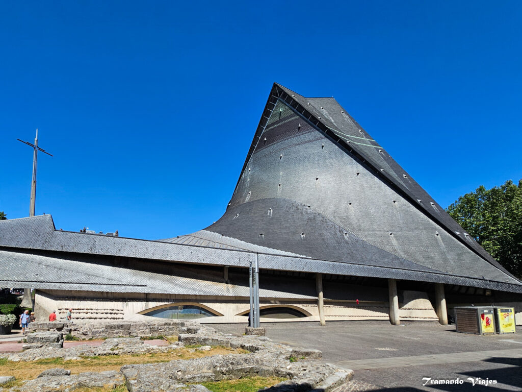 Iglesia de Sainte-Jeanne-d’Arc en Rouen