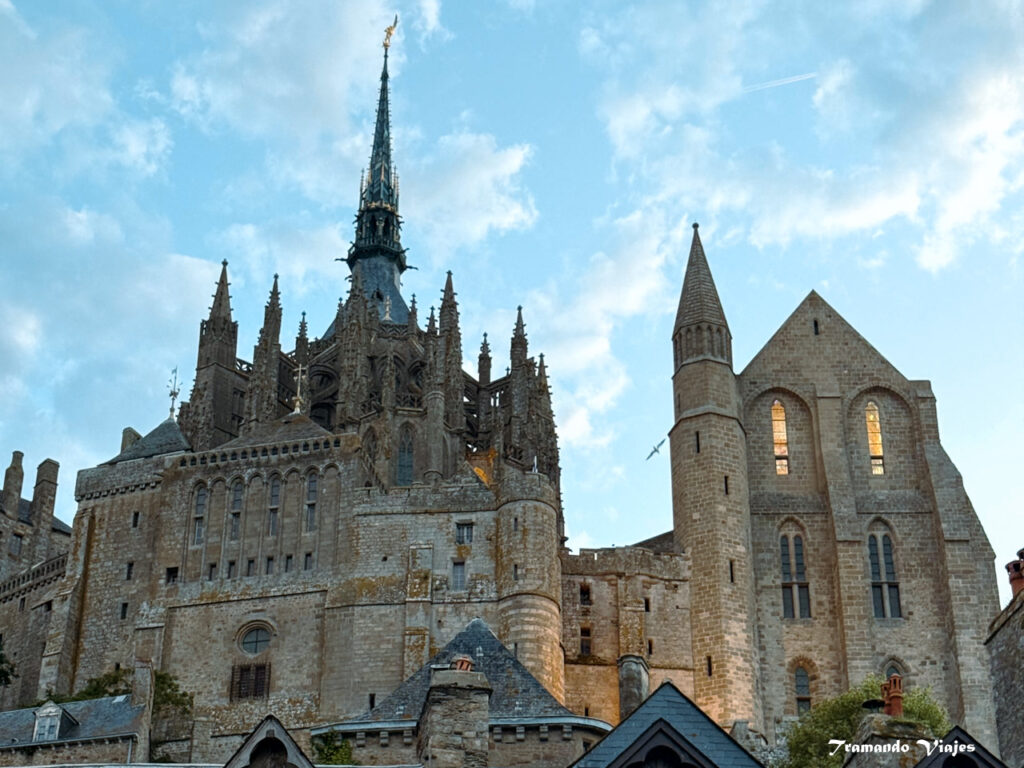 Abadía de Mont-Saint-Michel en Normandía