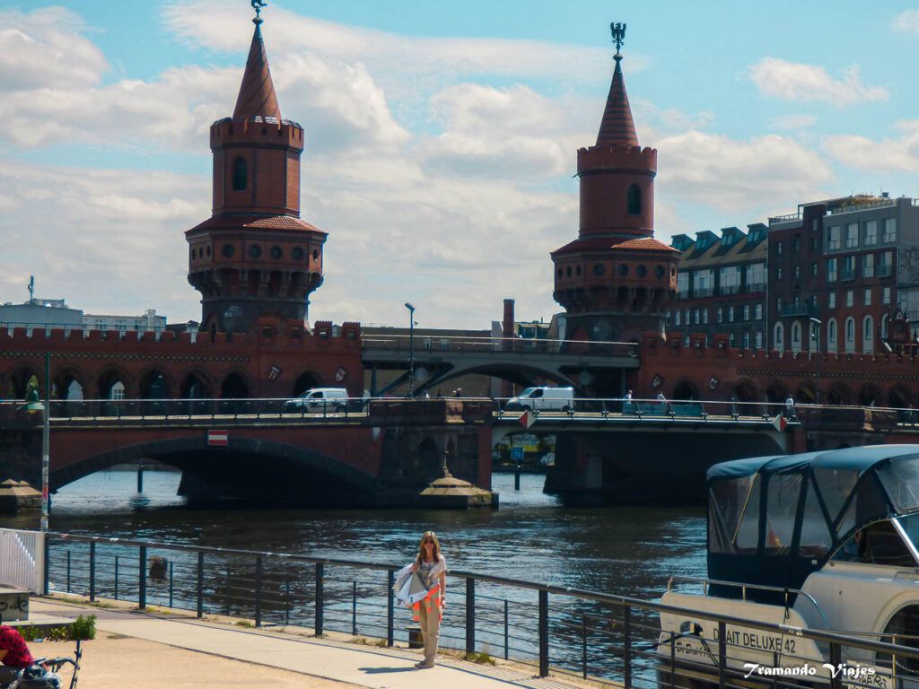 Oberbaumbrücke entre Friedrichshain y Kreuzberg